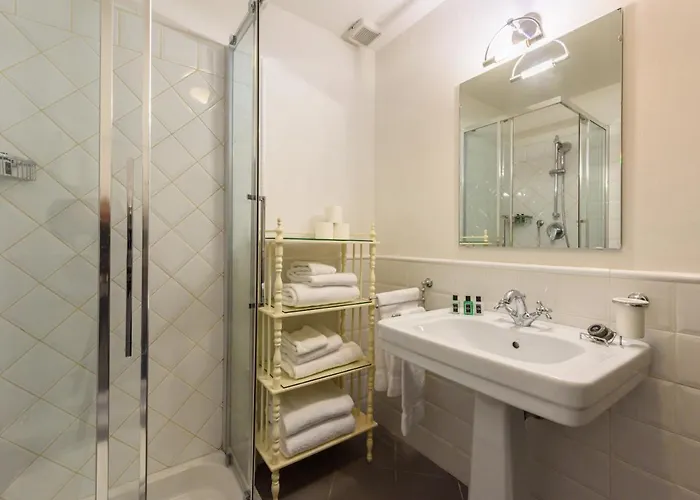 Merlaia By Mmega Troghi